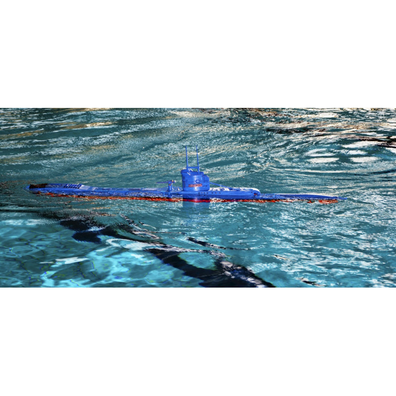 L'Upholder, un sous-marin bleu dans la méditerranée…