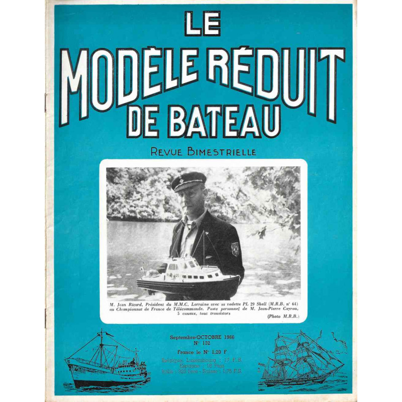 Couverture Modèle Réduit Bateau 132